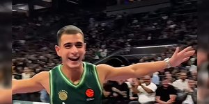 Ο φίλος του Παναθηναϊκού που έγινε πλουσιότερος κατά 3.000 ευρώ