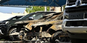 Φωτιά σε έκθεση αυτοκινήτων