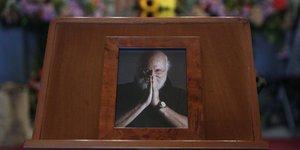 Mitsotakis to Deliver Eulogy for Greek Music Icon Dionysis Savvopoulos