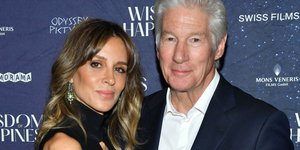 Ρίτσαρντ Γκιρ -Αλεχάντρα Σίλβα: Η τρυφερή στιγμή που έκλεψε τις εντυπώσεις στο κόκκινο χαλί