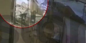 Η στιγμή της παράσυρσης της μητέρας και του 2χρονου παιδιού στο Περιστέρι