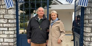 Κώστας Καραμανλής και Νατάσα Παζαΐτη στη Βόρεια Ήπειρο