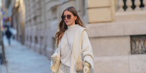 Κασμιρένιο πουλόβερ: Πώς να το φροντίσεις και πώς να το φορέσεις αυτό το φθινόπωρο/Φωτογραφία: Getty Images