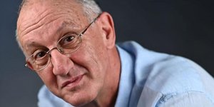 Ο Δημήτρης Κατσικάρης αναλαμβάνει Γραμματέας του Τομέα Επικοινωνίας του ΠΑΣΟΚ