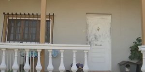 Κορωπί: Το σπίτι που ο 50χρονος ξυλοκόπησε την 40χρονη σύζυγό του