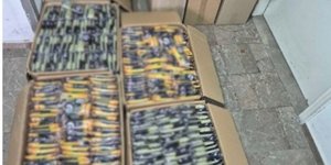 Λαθραια πακέτα τσιγάρων 