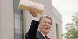 «Government Cheese»: Μια απίθανη διαδρομή ανάμεσα στην οικονομική πολιτική, την κοινωνική πρόνοια και τη γραφειοκρατική τρέλα / WIKIPEDIA