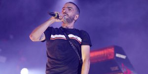 Ο ΛΕΞ επί σκηνής