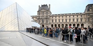 Άνοιξε ξανά το Λούβρο μετά την «κλοπή του αιώνα»