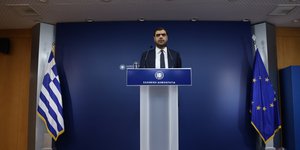 Ο Παύλος Μαρινάκης στην ενημέρωση των πολιτικών συντακτών