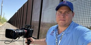 Ο δημοσιογράφος Μάριο Γκεβάρα