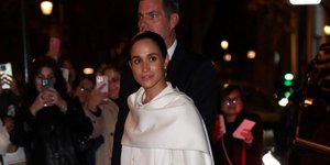 Η Άννα Γουίντουρ σχολιάζει το look της Μέγκαν Μάρκλ στο Παρίσι με τέσσερις λέξεις