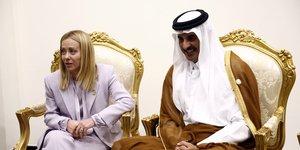 H Τζόρτζια Μελόνι με τον Αλ Θάνι