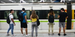 Επιβάτες στο Μετρό, γραμμή 3