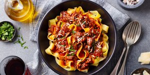 Μοσχάρι ραγού με παπαρδέλες / Φωτογραφία: Shutterstock