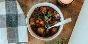 Μοσχάρι μπουργκινιόν / Φωτογραφία: Unsplash