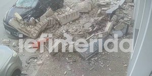 Καρέ-καρέ η πτώση του μπαλκονιού