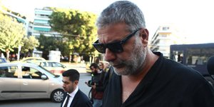 Ο Βασίλης Μπισμπίκης στην Ευελπίδων