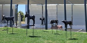 Μία Φάρμα στην Εθνική Γλυπτοθήκη | Εγκαίνια: 15 Οκτωβρίου, Ώρα 18.30  | Επιμέλεια: Τώνια Γιαννουδάκη