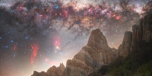 Red Stripes κοκκίνισαν τον ουρανό στην Νέα Ζηλανδία