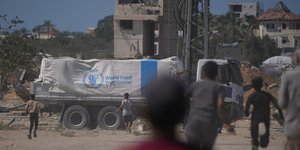 Φορτηγό των Ηνωμένων Εθνών με ανθρωπιστική βοήθεια για τη Γάζα