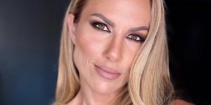 Η Ντορέττα Παπαδημητρίου κάνει γυμναστική