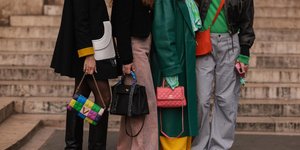 Δύο χρώματα που θεωρούνται λάθος αλλά απογειώνουν το φθινοπωρινό στιλ και το κάνουν να δείχνει πολυτελές