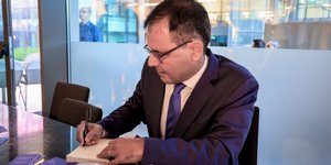 «Η Μεγάλη Επιστροφή»: Παρουσιάστηκε το βιβλίο του Αλέξη Πατέλη για την οικονομική ανάκαμψη της χώρας -Δείτε φωτογραφίες