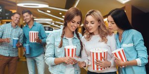 τρεις με ποπ κορν