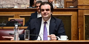 Ο Κυριάκος Πιερρακάκης στη Βουλή