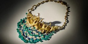 Το κολιέ που φιλοτέχνησε ο Σαλβαντόρ Νταλί