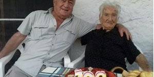 Στις 20 Ιουνίου 2024, μετά τον θάνατο της 108χρονης Μαγδαληνής Παυλίδου, η Παρέσσα Ορφανίδου αναγνωρίστηκε ως η γηραιότερη εν ζωή Ελληνίδα / FACEBOOK