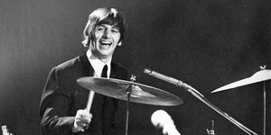 Στη μακρά ιστορία της ποπ μουσικής, λίγες φιγούρες έχουν παρεξηγηθεί όσο ο Ρίνγκο Σταρ / GETTY