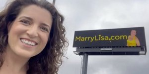 Η Λίζα Καταλάνο έγινε εδώ και μερικά 24ωρα γνωστή σε όλη την Αμερική για έναν λόγο που μοιάζει ταυτόχρονα αθώος και απελπισμένος / FACEBOOK