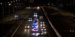 Μεταφορά σορών στην ιατροδικαστική υπηρεσία του Ισραήλ