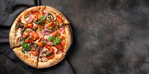 Πίτσα σπέσιαλ / Φωτογραφία: Shutterstock