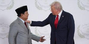 O Ινδονήσιος με τον Αμερικανό Πρόεδρο στη Σύνοδο Ειρήνης