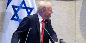 Ο Ντόναλντ Τραμπ αποθεώθηκε στη Βουλή του Ισραήλ