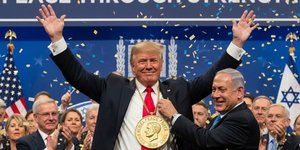 «Το αξίζει!»: Ο Νετανιάχου ανέβασε φωτογραφία AI με τον Τραμπ να κερδίζει το Νόμπελ Ειρήνης