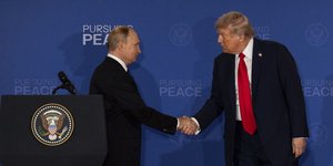 Οι πρόεδροι ΗΠΑ και Ρωσίας, Ντόναλντ Τραμπ και Βλαντίμιρ Πούτιν