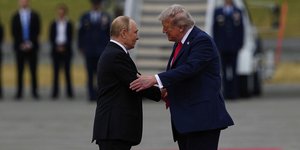 Οι πρόεδροι Ρωσίας και ΗΠΑ, Βλαντίμιρ Πούτιν και Ντόναλντ Τραμπ