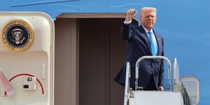 Ο Ντόναλντ Τραμπ στο Air Force One