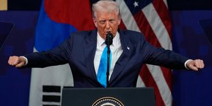 Ο Ντόναλντ Τραμπ στη Νότια Κορέα