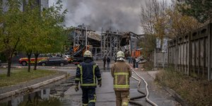 Δύο άνθρωποι σκοτώθηκαν από ρωσική αεροπορική επίθεση στο Κίεβο