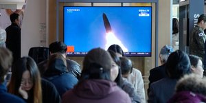 Εκτοξεύσεις πυραύλων από τη Βόρεια Κορέα