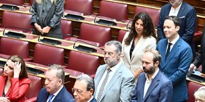 Βουλευτές του ΣΥΡΙΖΑ κατά τον σημερινό αγιασμό
