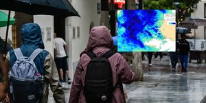 Βροχές σε όλη τη χώρα και την Αττική