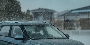 Χρήση υαλοκαθαριστήρων 