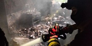 Ζημιές σε κτίριο στην Χερσώνα