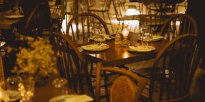 Τραπέζια ξύλινα σάλα εστιατορίου Elea Γαλάτσι